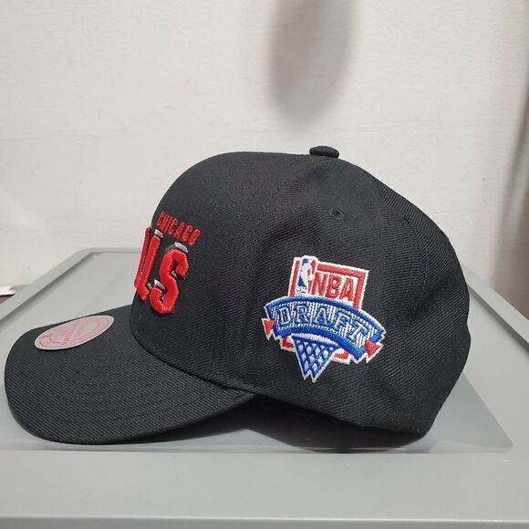Chicago Bulls Draft 1996 Shadow Mitchell & Ness Hat Snapback Cap NWT - Picture 2 of 10